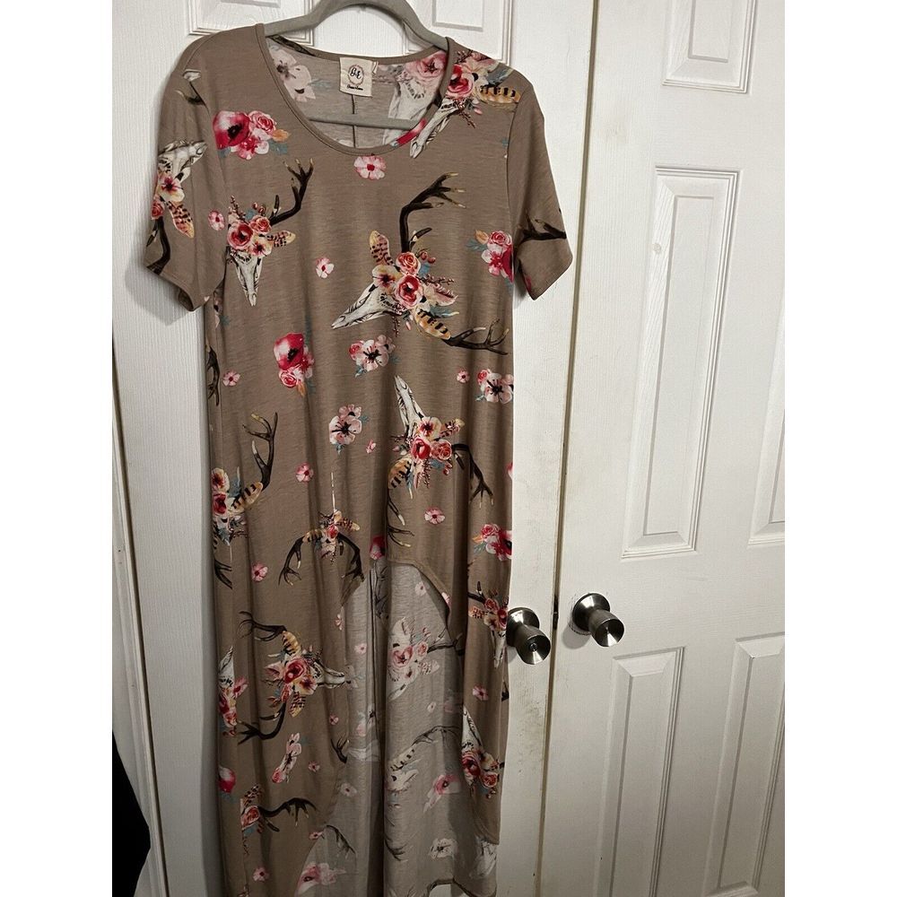 Grace & Emma High Low dress Size‎ Small pink & beige beautiful pattern